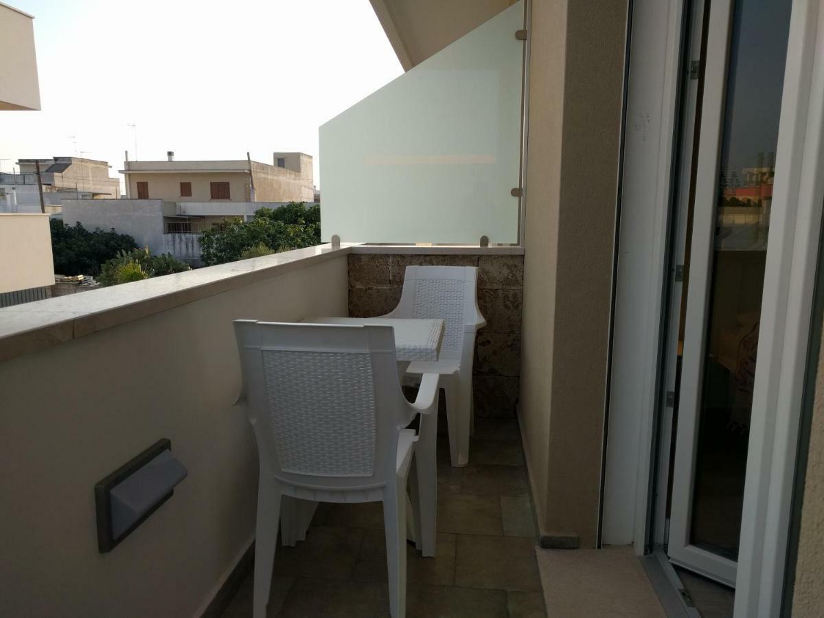 Camere Mare Manu Порто-Чезарео Экстерьер фото